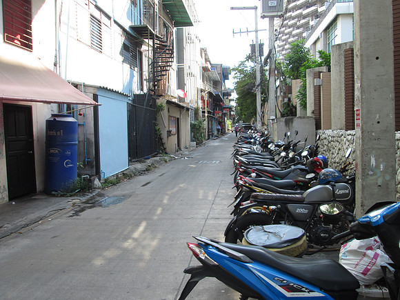 Soi in Pattaya Thailand 2