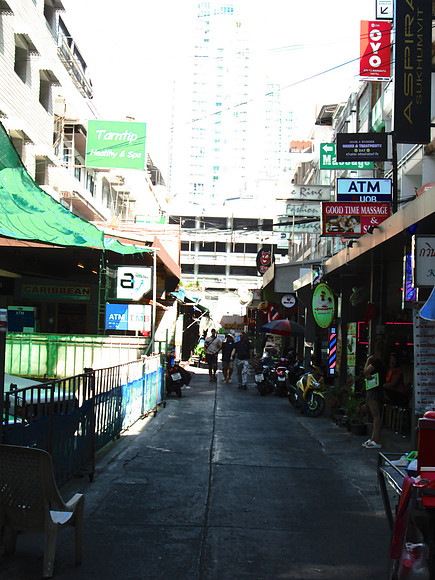Soi in Pattaya Thailand 7