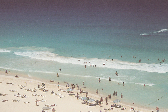 Beach in Cancun 5