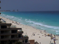 Beach in Cancun 19