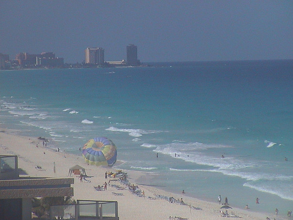 Beach in Cancun 11