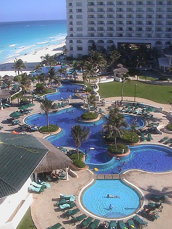 Resort on the Beach in Cancun 7