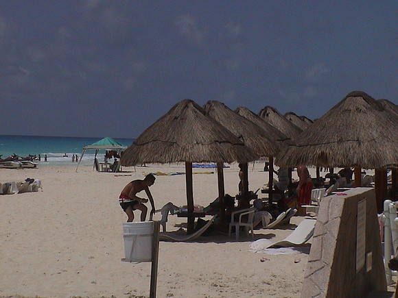 Beach in Cancun 26