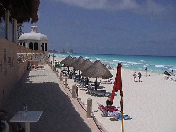 Beach in Cancun 27