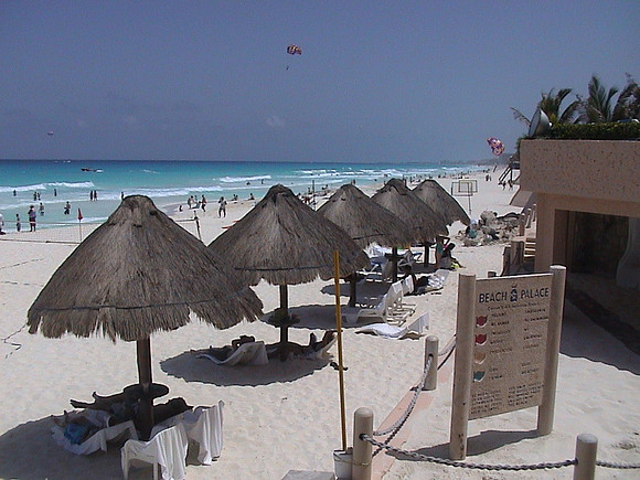 Beach in Cancun 28