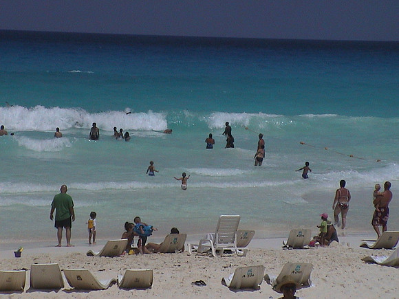 Beach in Cancun 16