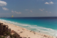 Beach in Cancun 1