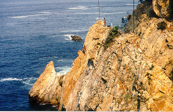 Acapulco Cliff Divers 1