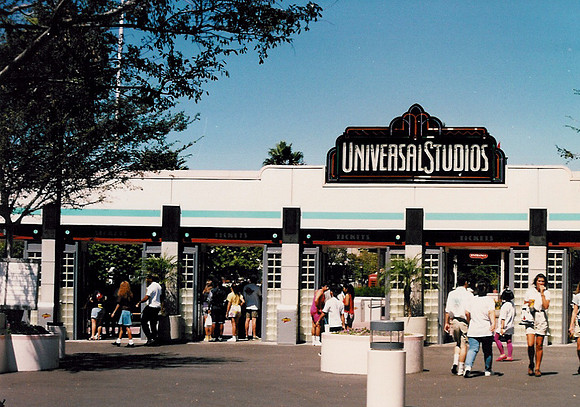 Universal Studios Entrance 1
