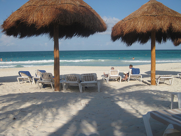 Beach in Cancun 31