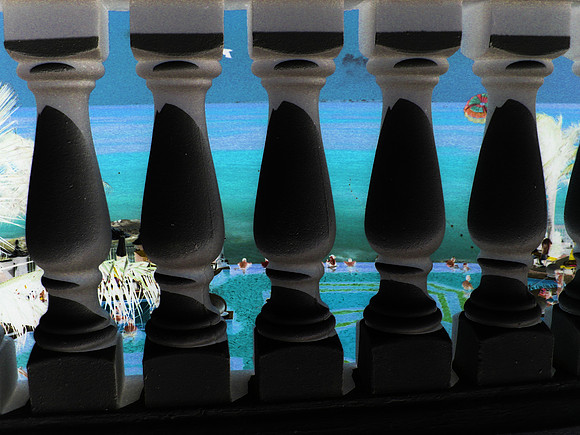 Mexico - Cancun Pillars - Blue